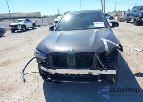 2022 BMW X3 M40I z USA, uszkodzony, nr VIN 5UX83DP08N9L43972